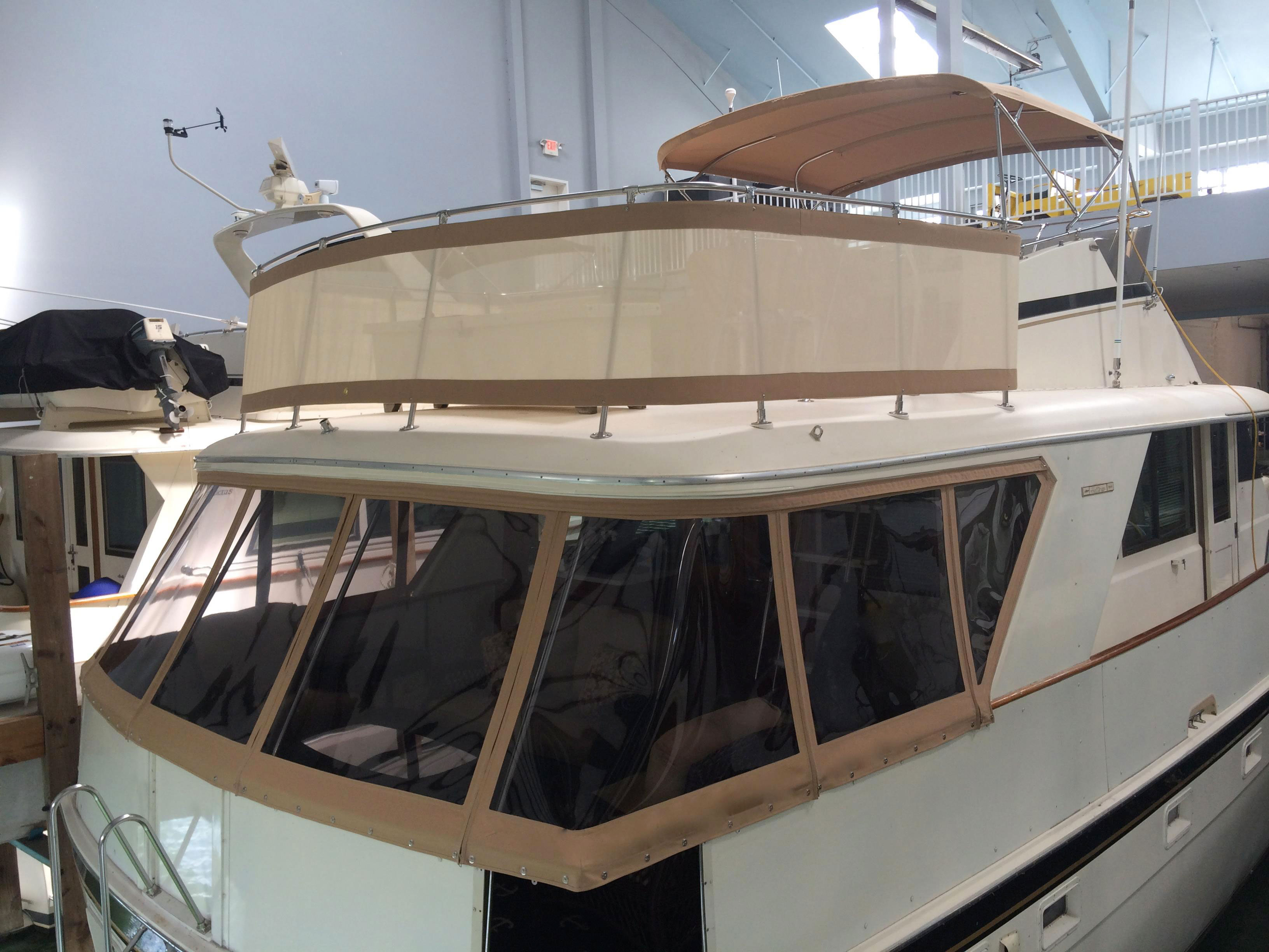2015 Award of Excellence - Tops & Enclosures (53’ Hatteras)